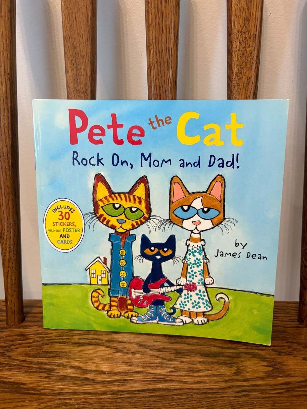 Pete the Cat: Rock On, Mom and Dad! by James Dean
